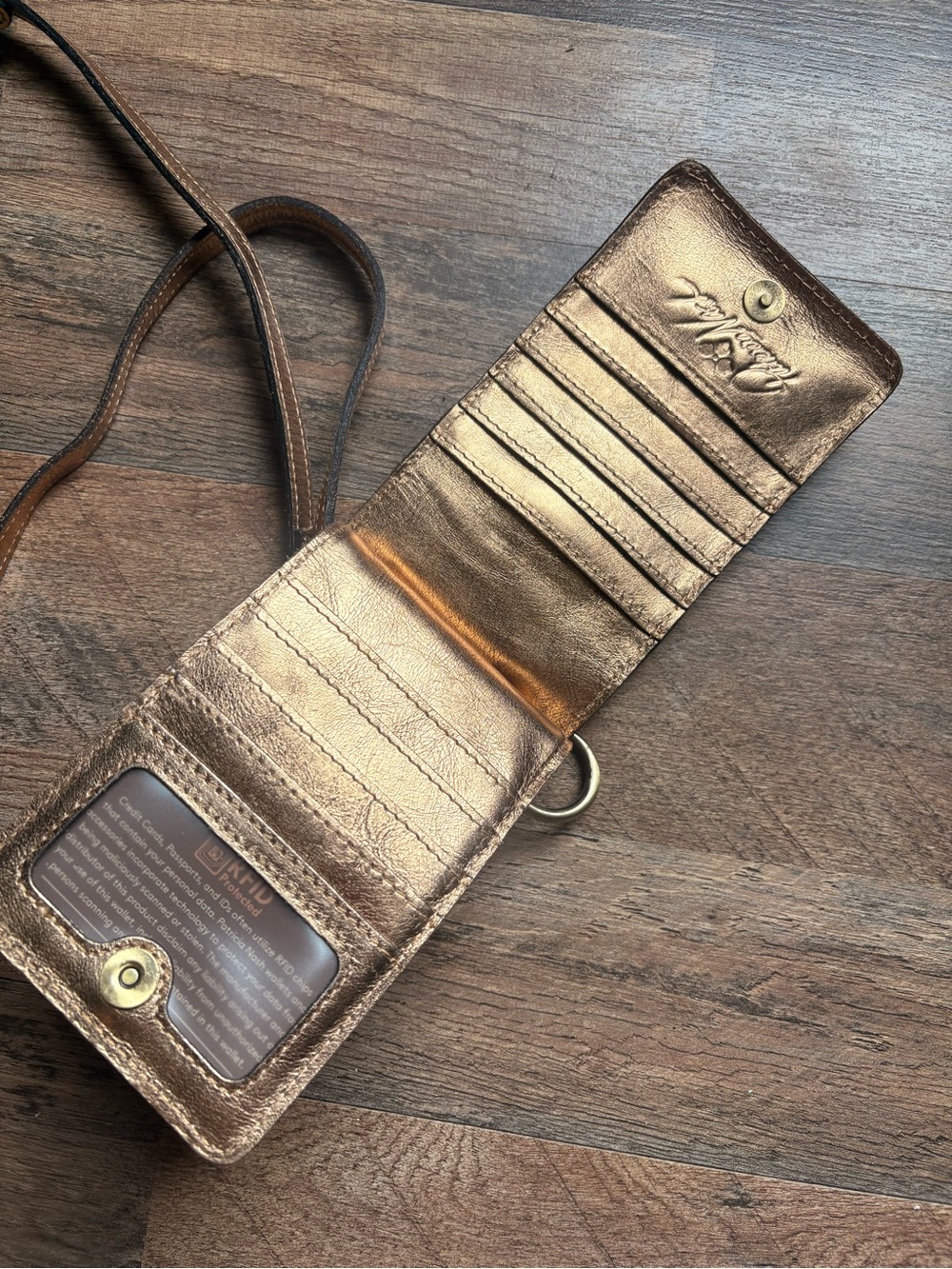Patricia Nash NEW Floral Leather Crossbody Phone Bag in Brown & Copper Tones - Picture 5 of 6
